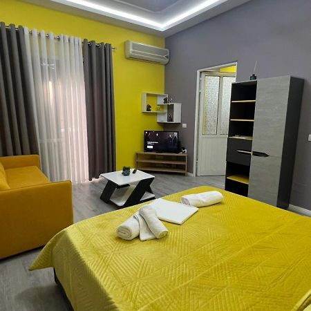 Algen Room'S Берат Екстер'єр фото