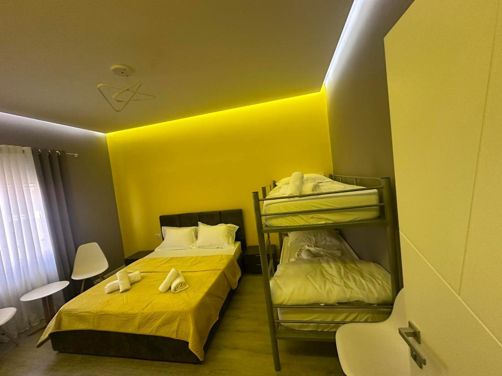 Algen Room'S Берат Екстер'єр фото