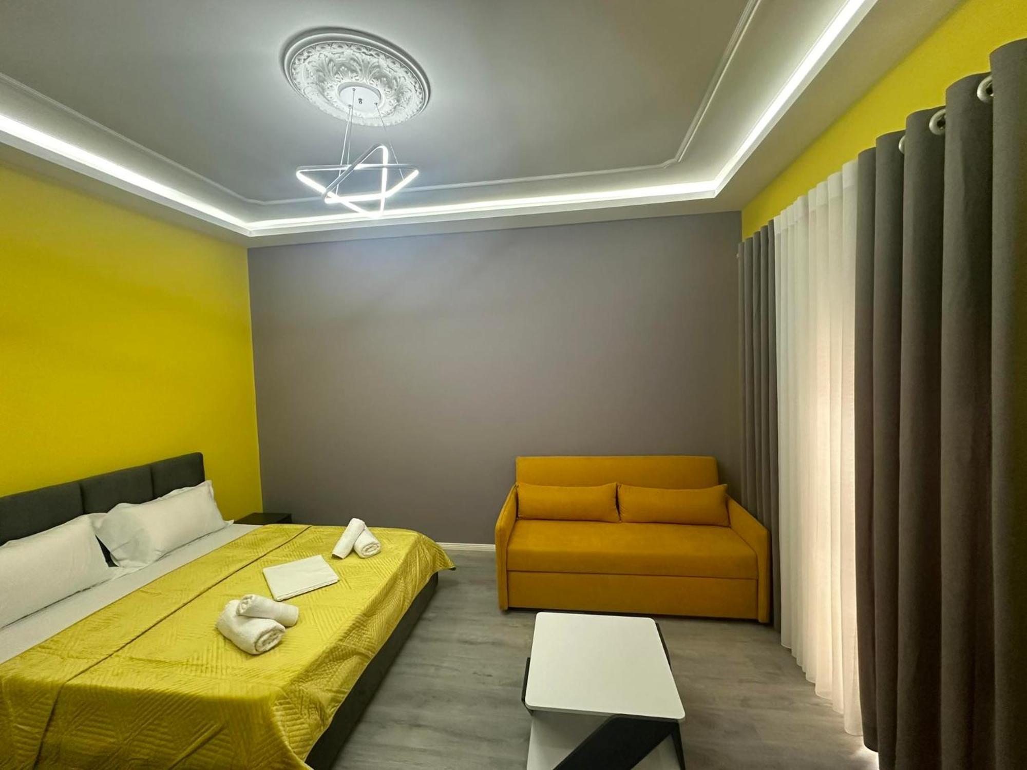 Algen Room'S Берат Екстер'єр фото